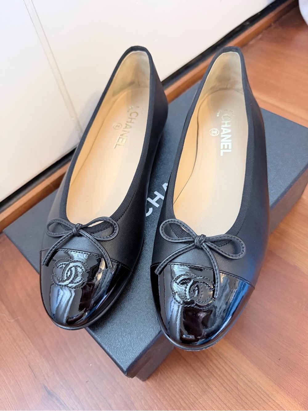 Chanel Black Leather Ballet Flats with Patent Cap Toe